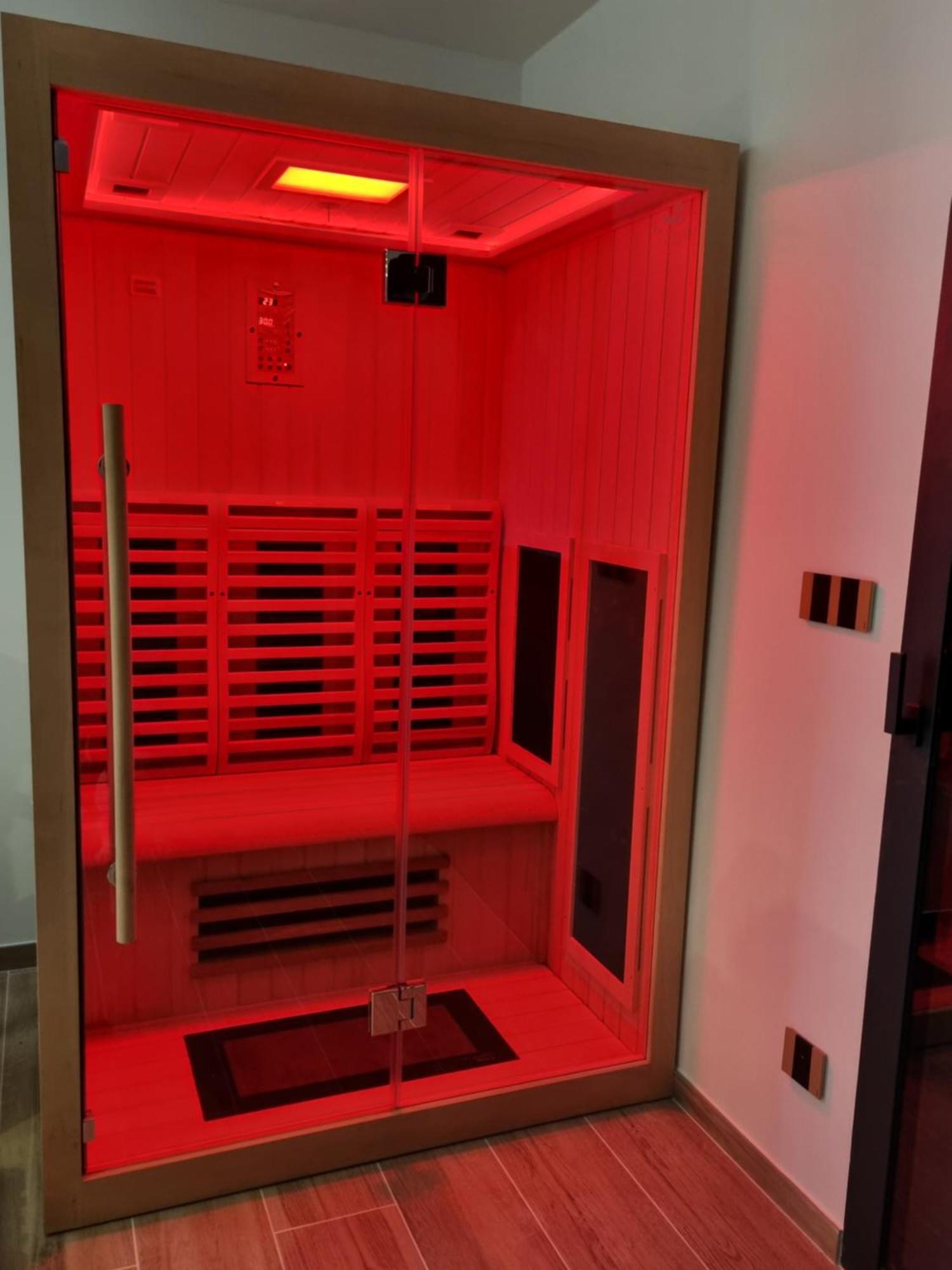 Le Cocoon - Jacuzzi, Sauna Et Piscine Privee Carpentras Eksteriør billede